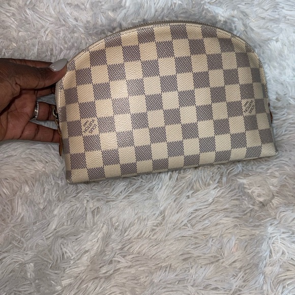 Louis Vuitton Damier Azur Cosmetic Pouch - Picture 3 of 16